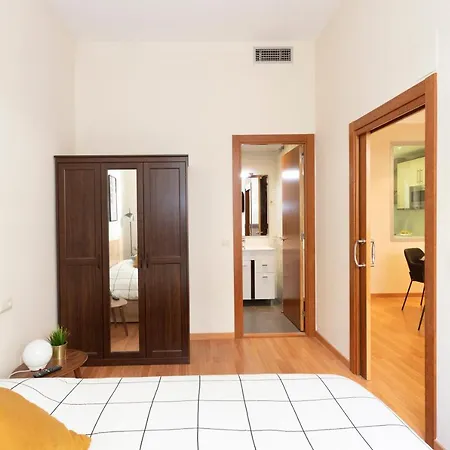 Classic&modern Center Eixample Apartment
